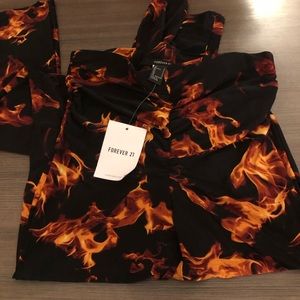 Forever 21 pants. Brand new !!